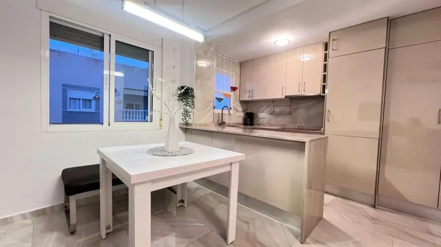 Apartamento de 60m² en Torrevieja, Spain No. 2702 № 7