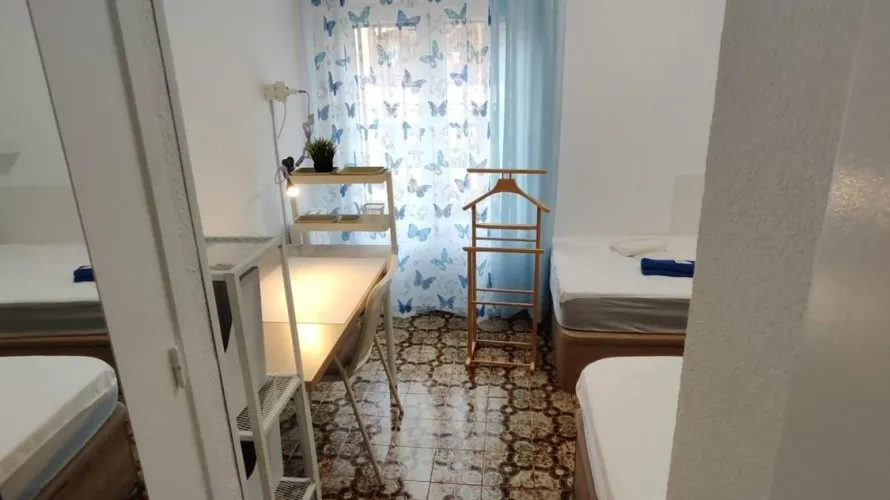 Apartamento de 3 dormitorios en Alicante, Spain No. 2660 № 15