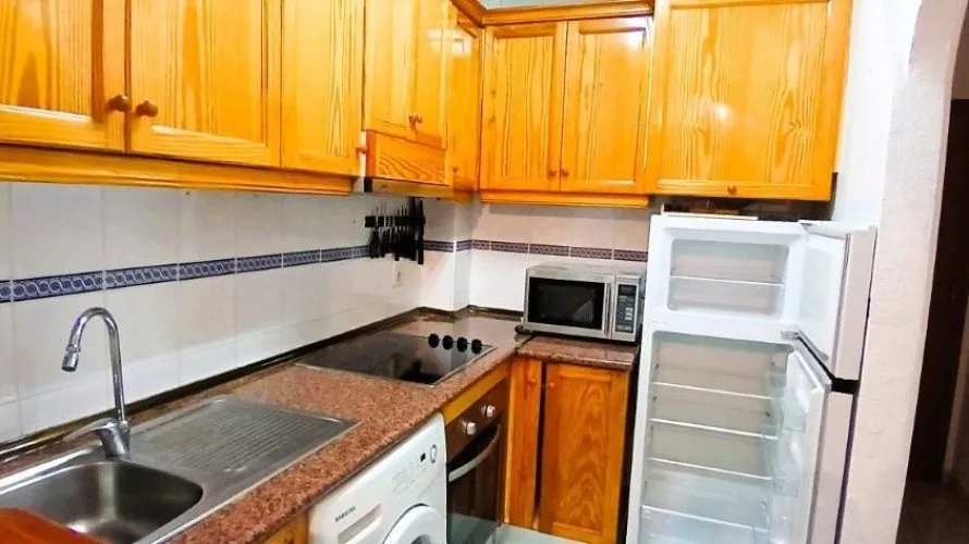 Apartamento de 2 dormitorios en Torrevieja, Spain No. 2741 № 11