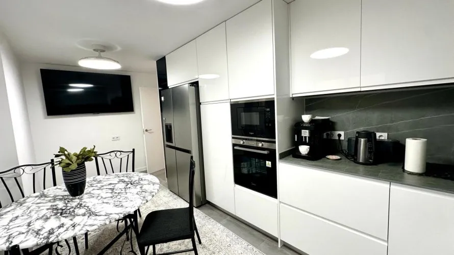 Apartamento de 4 dormitorios en Alicante, Spain No. 1484 № 4