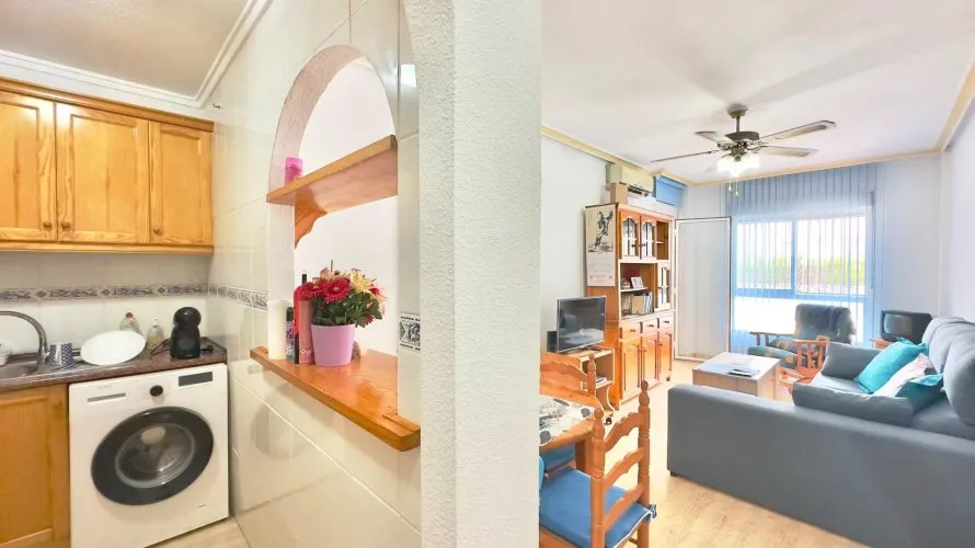 Apartamento de 1 dormitorio en Torrevieja, Spain No. 2821 № 20