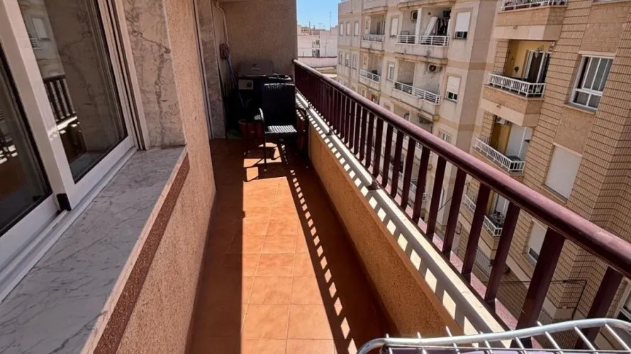 Apartamento de 2 dormitorios en Torrevieja, Spain No. 2810 № 4
