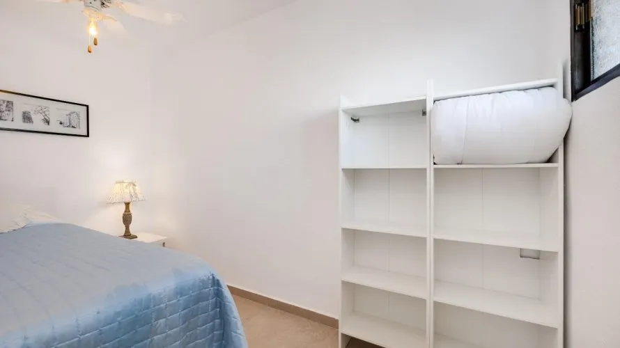 Apartamento de 1 dormitorio en Torrevieja, Spain No. 2769 № 2