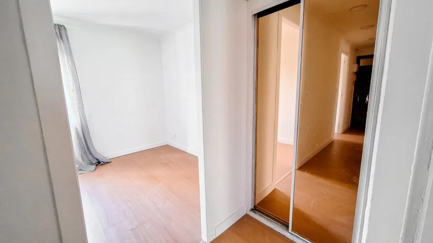Apartamento de 1 dormitorio en Oviedo, Spain No. 2672 № 4