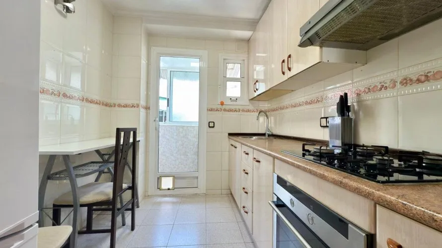 Apartamento de 1 dormitorio en La Florida, Spain No. 2666