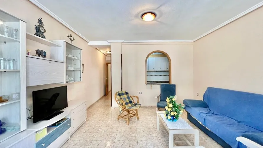 Apartamento de 2 dormitorios en Torrevieja, Spain No. 2782 № 9
