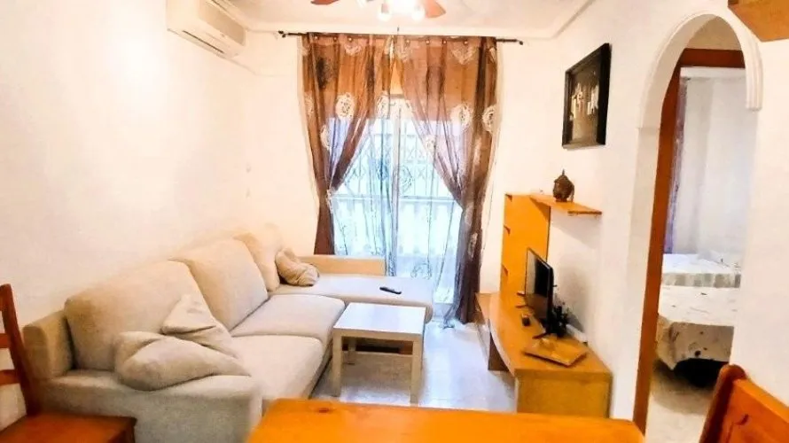 Apartamento de 2 dormitorios en Torrevieja, Spain No. 2741 № 28
