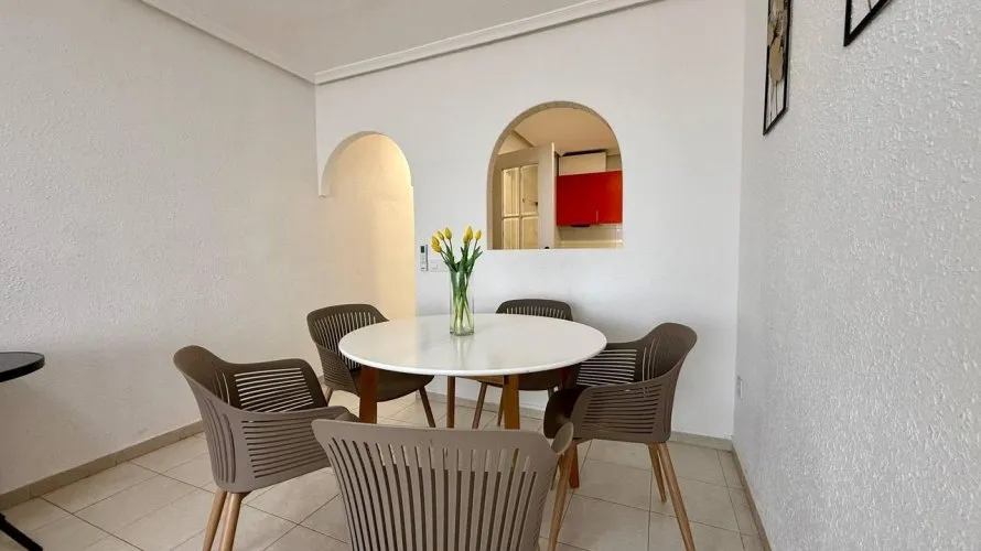 Apartamento de 2 dormitorios en Torrevieja, Spain No. 2692 № 24