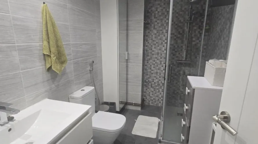 Apartamento de 4 dormitorios en Paterna, Spain No. 1457 № 3