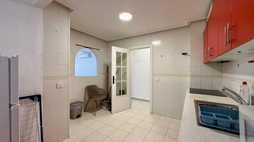 Apartamento de 2 dormitorios en Torrevieja, Spain No. 2692 № 8