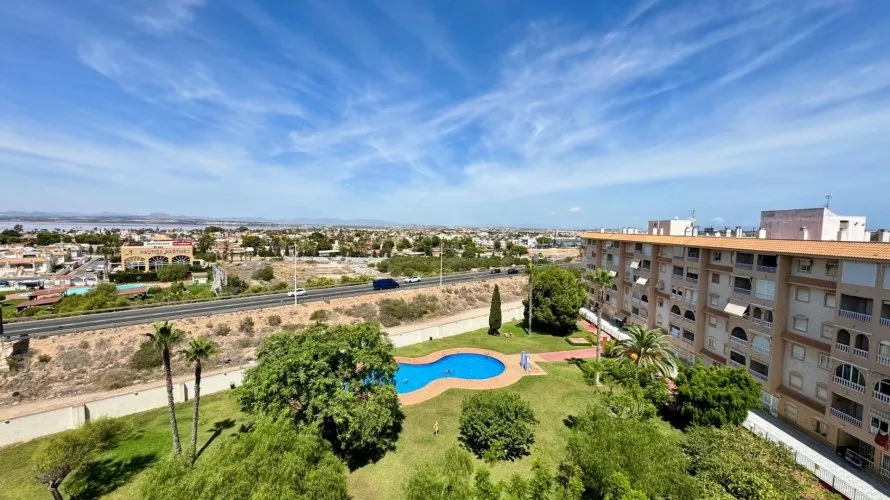 Ático de 2 dormitorios en Torrevieja, Spain No. 2680 № 2