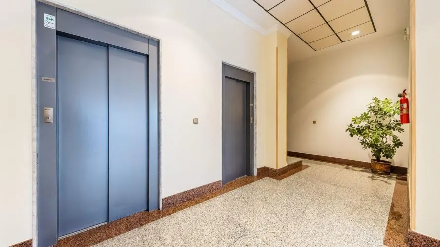Apartamento de 3 dormitorios en Torrevieja, Spain No. 2786 № 2