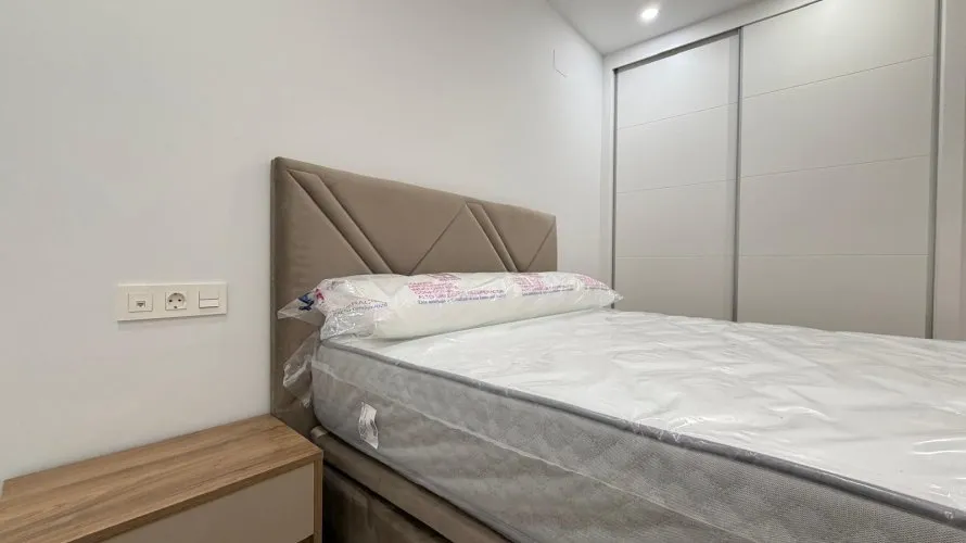 Apartamento de 2 dormitorios en Torrevieja, Spain No. 1957 № 7