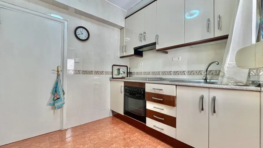Apartamento de 3 dormitorios en Torrevieja, Spain No. 2670 № 12