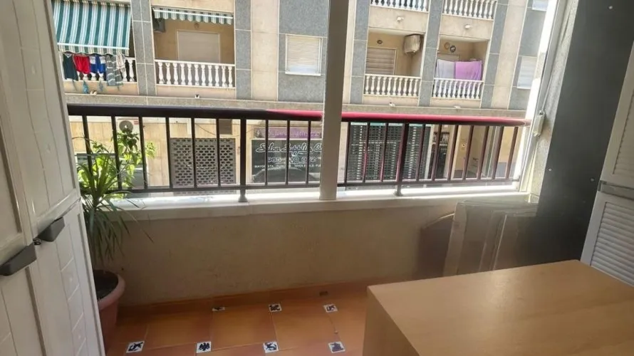 Apartamento de 65m² en Torrevieja, Spain No. 2675 № 8