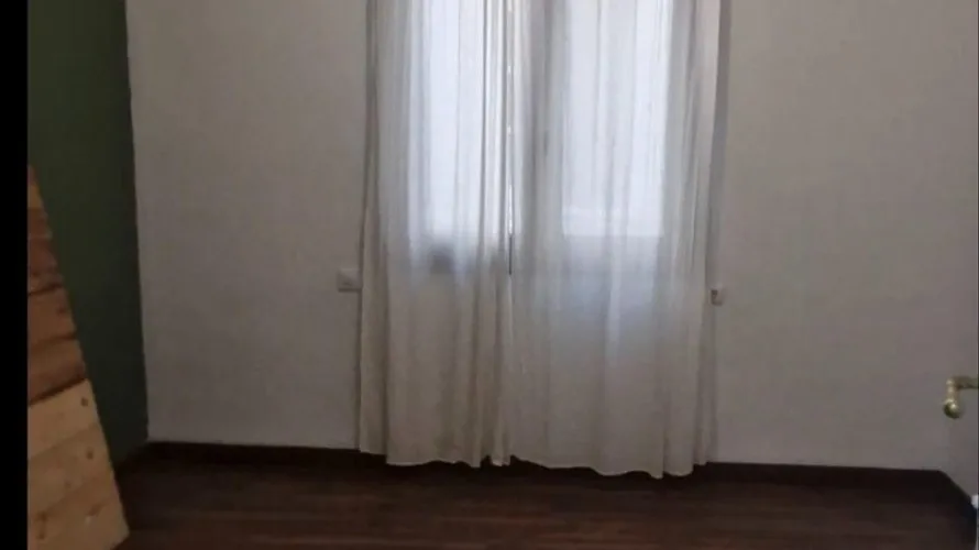 Apartamento de 4 dormitorios en Madrid, Spain No. 1525 № 1