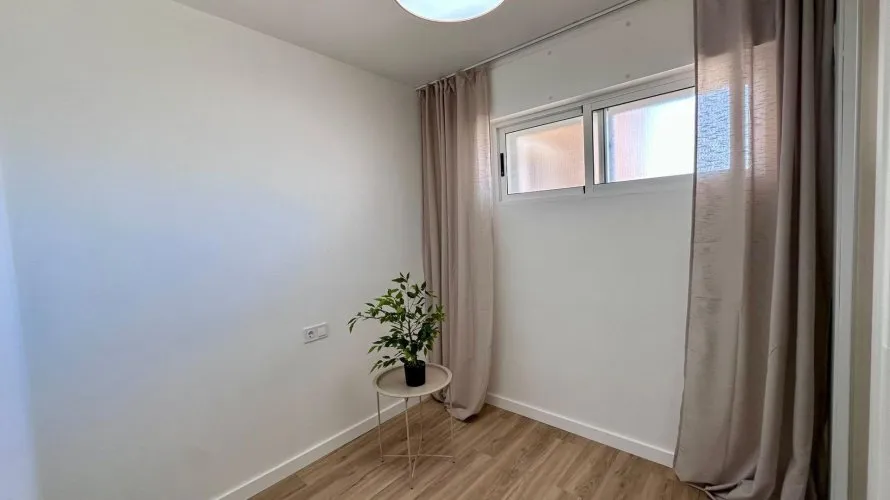 Apartamento de 2 dormitorios en Torrevieja, Spain No. 1438 № 7