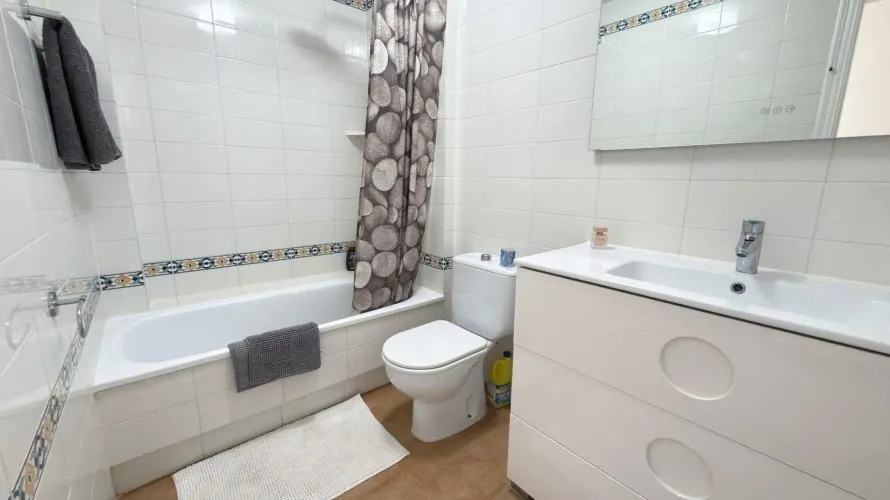 Apartamento de 2 dormitorios en Villamartin, Spain No. 2781