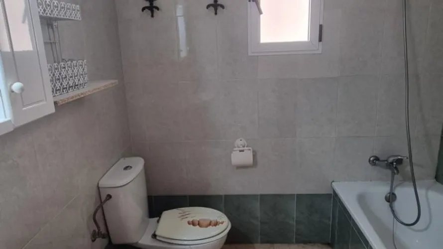 Apartamento de 2 dormitorios en Torrevieja, Spain No. 2812 № 7