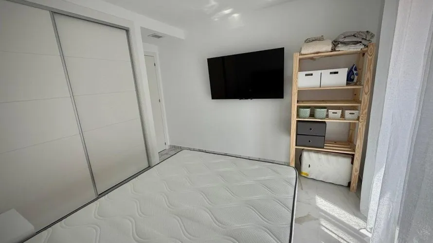 Apartamento de 1 dormitorio en Torrevieja, Spain No. 2853 № 12