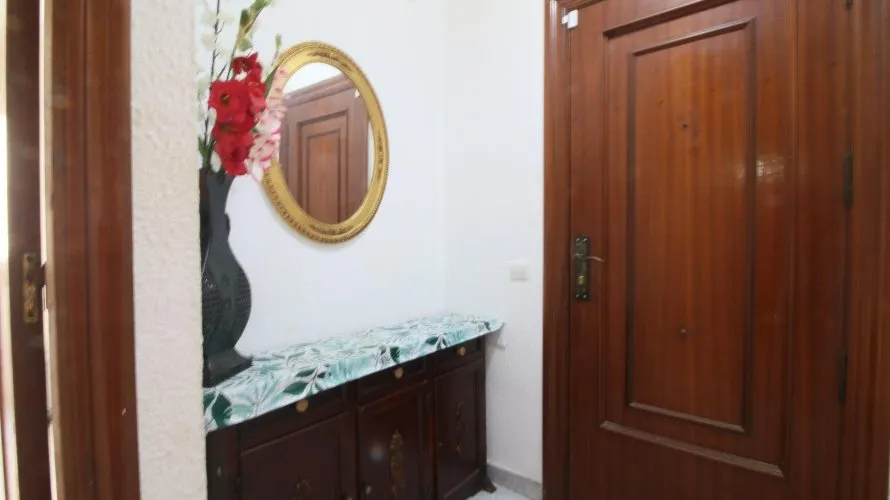 Apartamento de 2 dormitorios en Alicante, Spain No. 1545 № 3