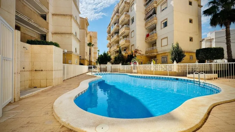Apartamento de 1 dormitorio en Torrevieja, Spain No. 2852 № 3