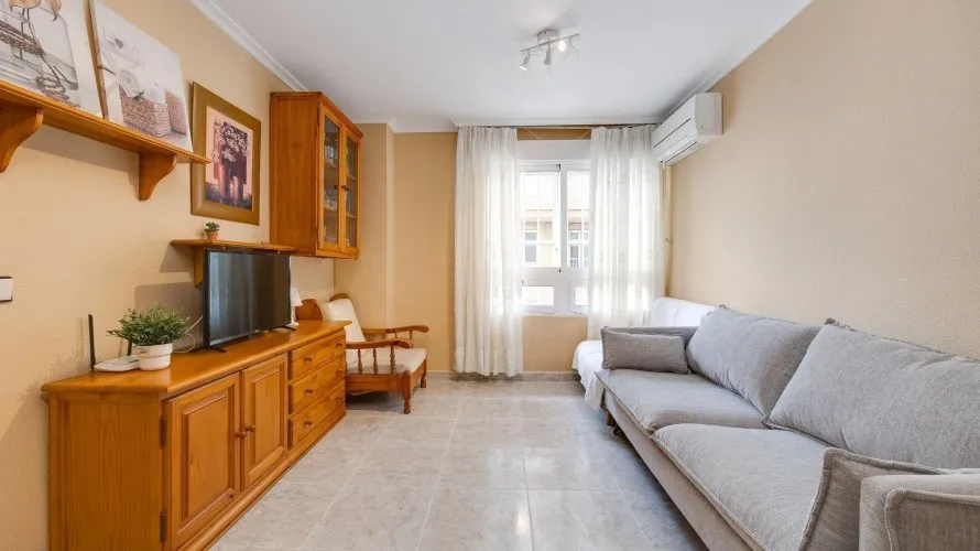 Apartamento de 2 dormitorios en Torrevieja, Spain No. 2756 № 23