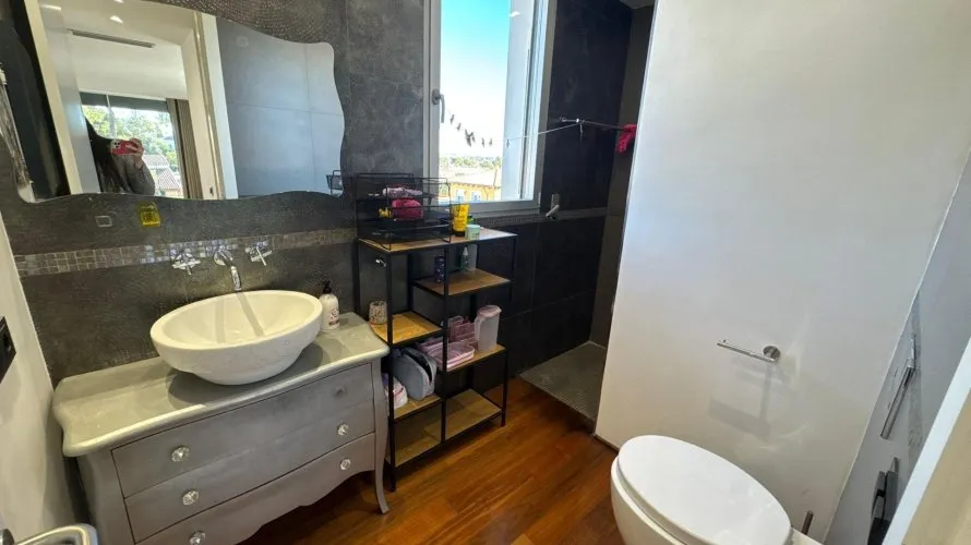 Villa de 4 dormitorios en Riba-roja de Túria, Spain No. 1482 № 13