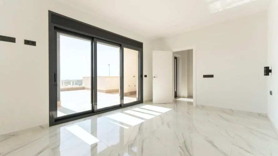 Villa de 210m² en San Miguel de Salinas, Spain No. 1514 № 16