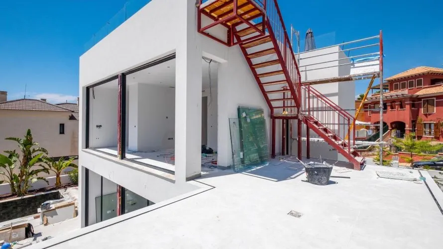 Villa de 4 dormitorios en Finestrat, Spain No. 2983 № 3