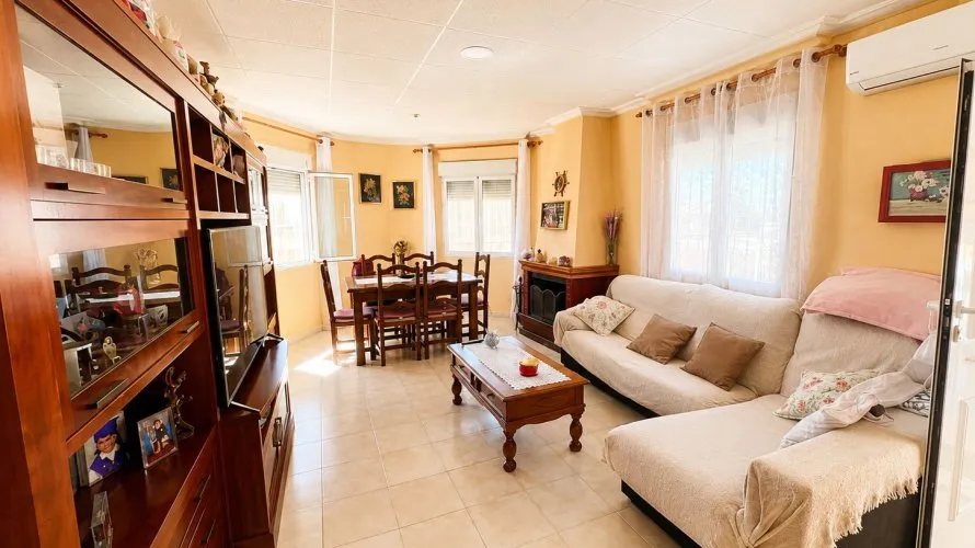 Villa de 200m² en Torrevieja, Spain No. 2964 № 28