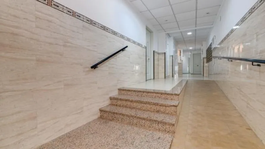 Apartamento de 2 dormitorios en Torrevieja, Spain No. 2974 № 3