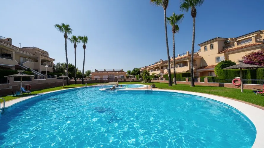 Ático de 72m² en Mil Palmeras, Spain No. 2977