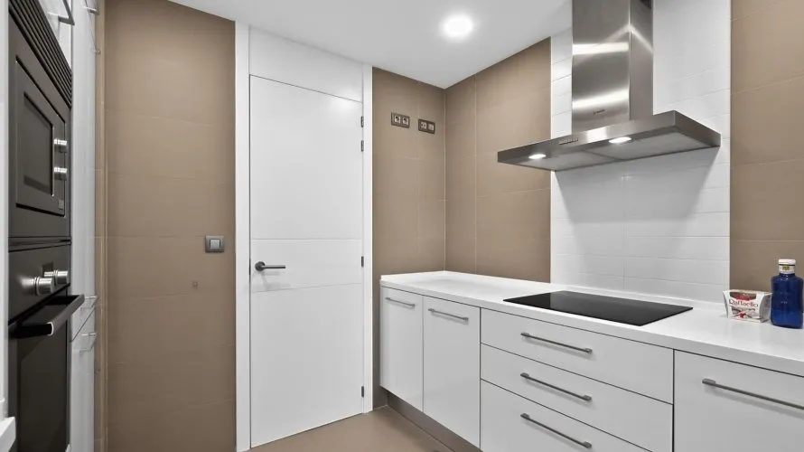 Apartamento de 2 dormitorios en Benidorm, Spain No. 2970 № 11