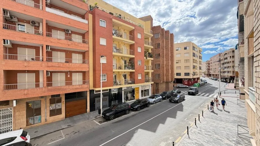 Apartamento de 4 dormitorios en Torrevieja, Spain No. 3046 № 23