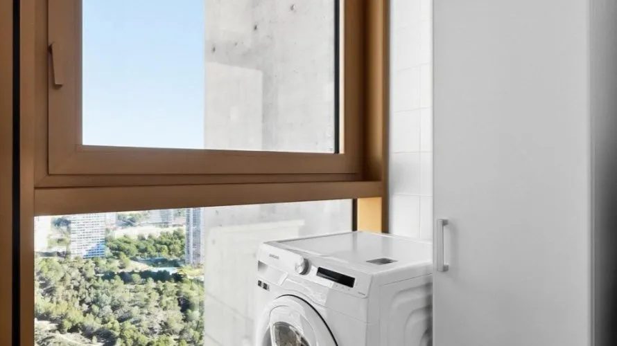 Apartamento de 2 dormitorios en Benidorm, Spain No. 2970 № 2