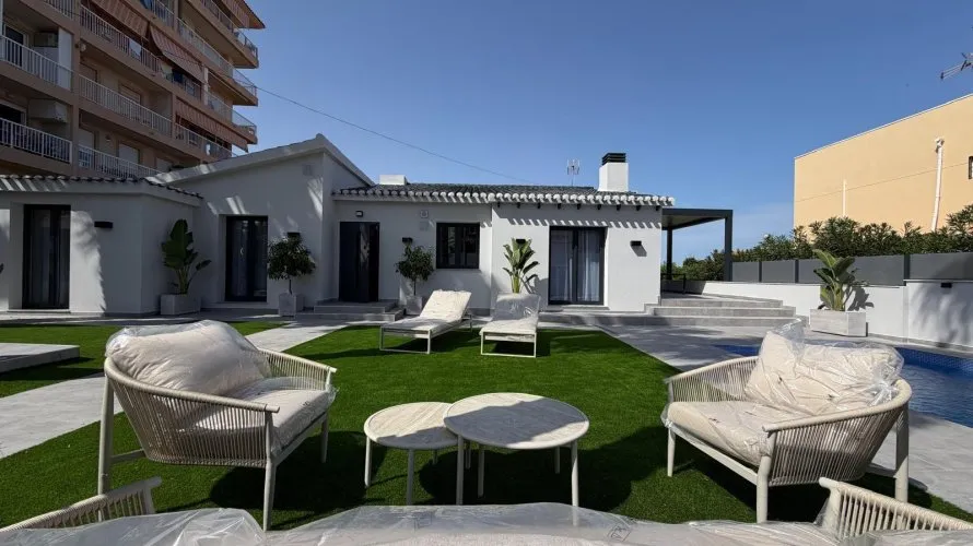 Villa de 4 dormitorios en Torrevieja, Spain No. 3006 № 8