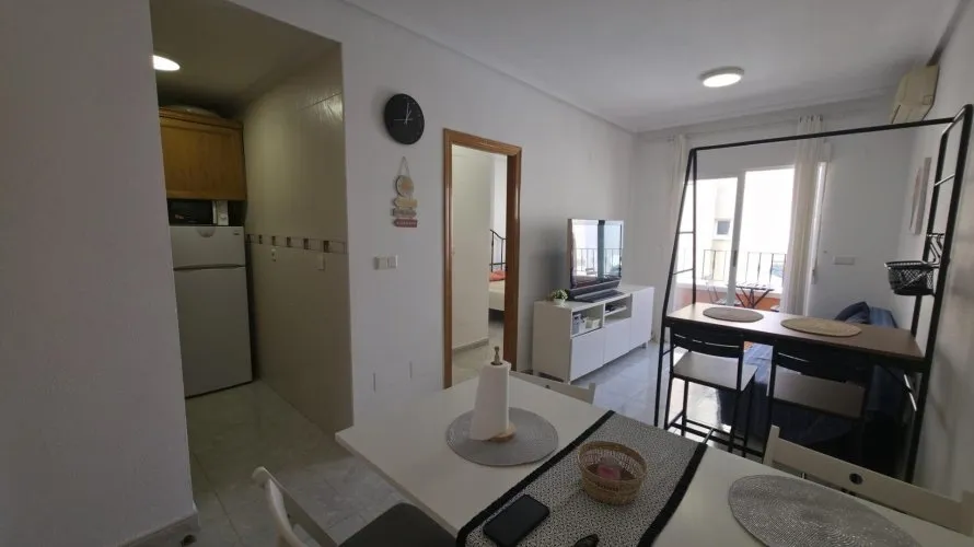 Apartamento de 1 dormitorio en Torrevieja, Spain No. 2950 № 12