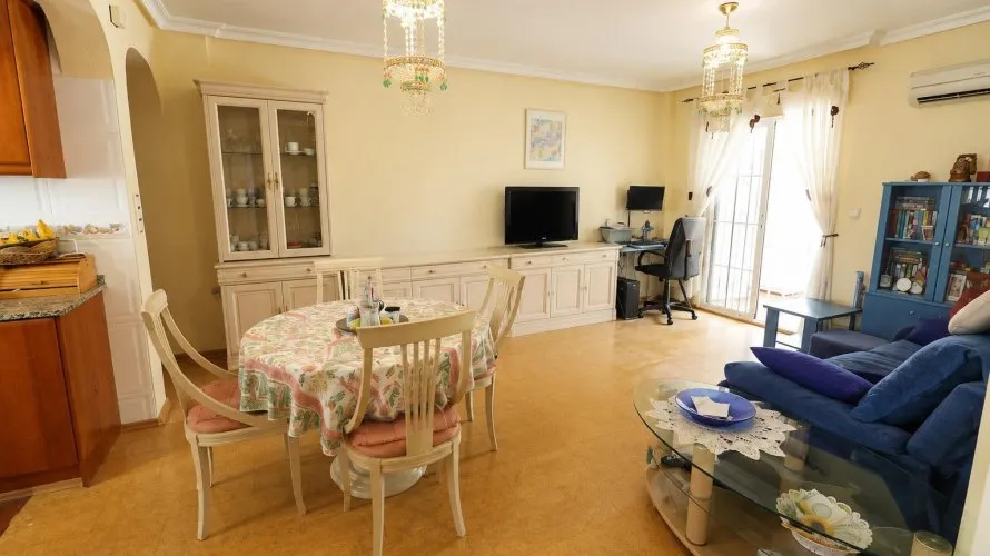 Apartamento de 2 dormitorios en La Zenia, Spain No. 2999 № 6