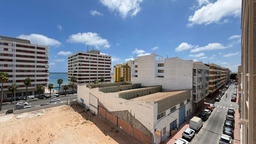 Apartamento de 2 dormitorios en Torrevieja, Spain No. 2973 № 10