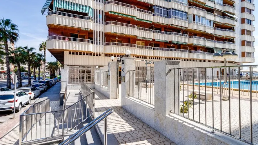 Apartamento de 100m² en Torrevieja, Spain No. 2965 № 6