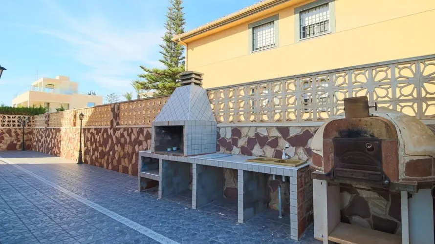 Villa de 624m² en La Zenia, Spain No. 2930 № 8