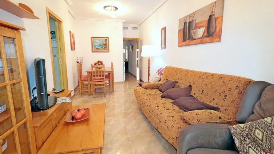 Apartamento de 2 dormitorios en Torrevieja, Spain No. 3057 № 2