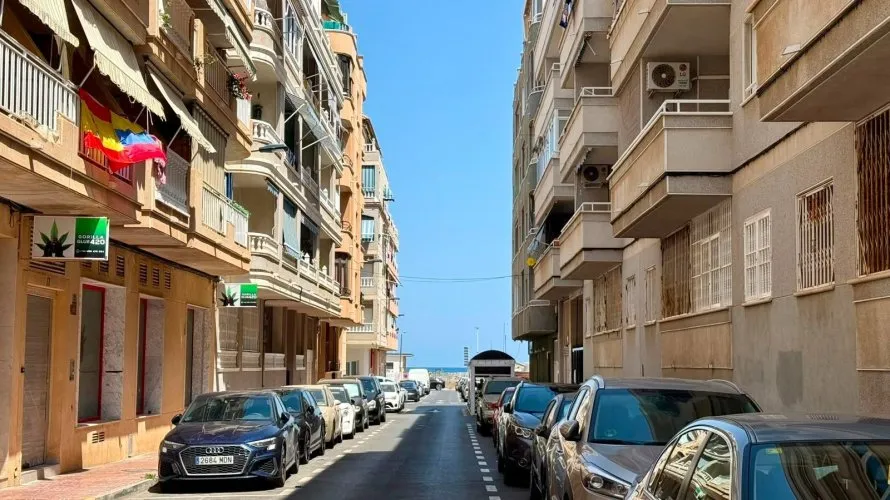 Apartamento de 2 dormitorios en Torrevieja, Spain No. 2944 № 27