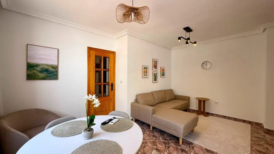 Apartamento de 2 dormitorios en Torrevieja, Spain No. 2944 № 21