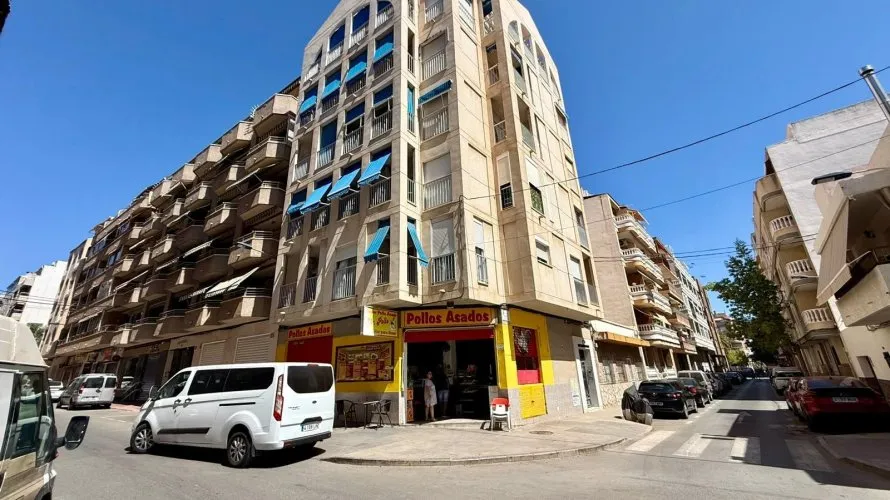 Apartamento de 1 dormitorio en Torrevieja, Spain No. 3136