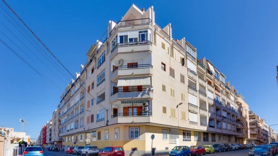 Apartamento de 65m² en Torrevieja, Spain No. 3281 № 1
