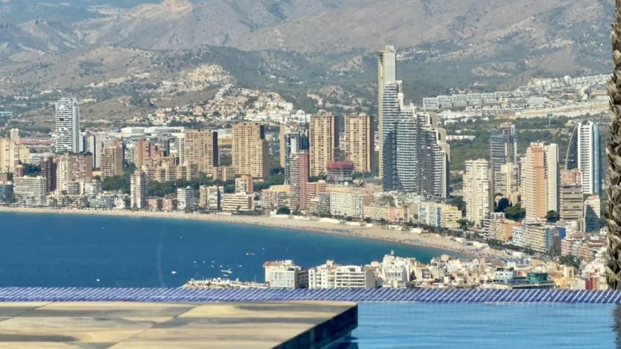 Villa de 5 dormitorios en Benidorm, Spain No. 3254 № 13