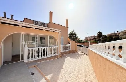 Сasa de 2 dormitorios en Torrevieja, Spain No. 3079