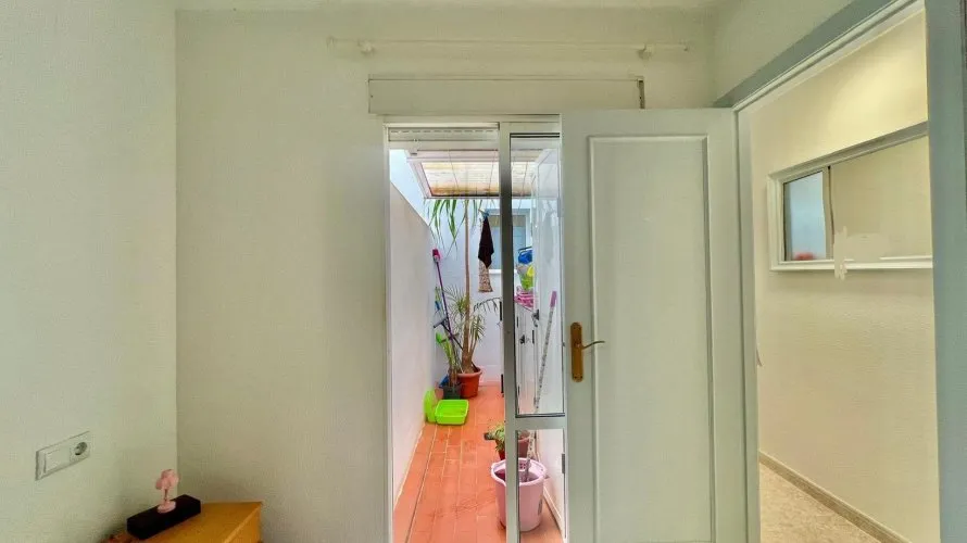 Apartamento de 1 dormitorio en Torrevieja, Spain No. 3211 № 4